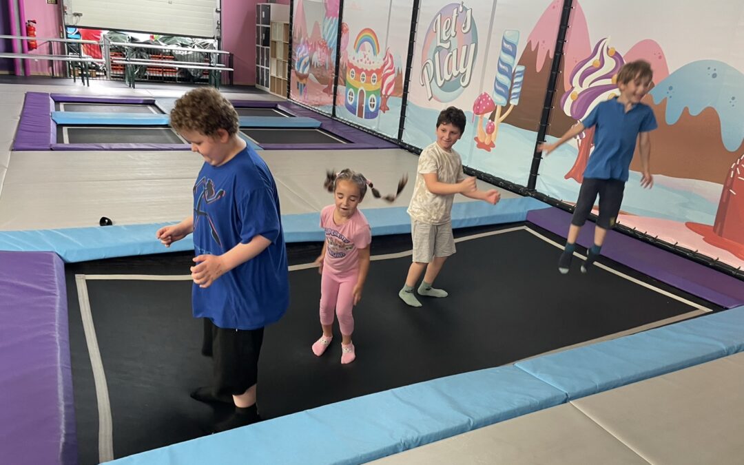 IK-Klassen unterwegs im „Let’s Play“.